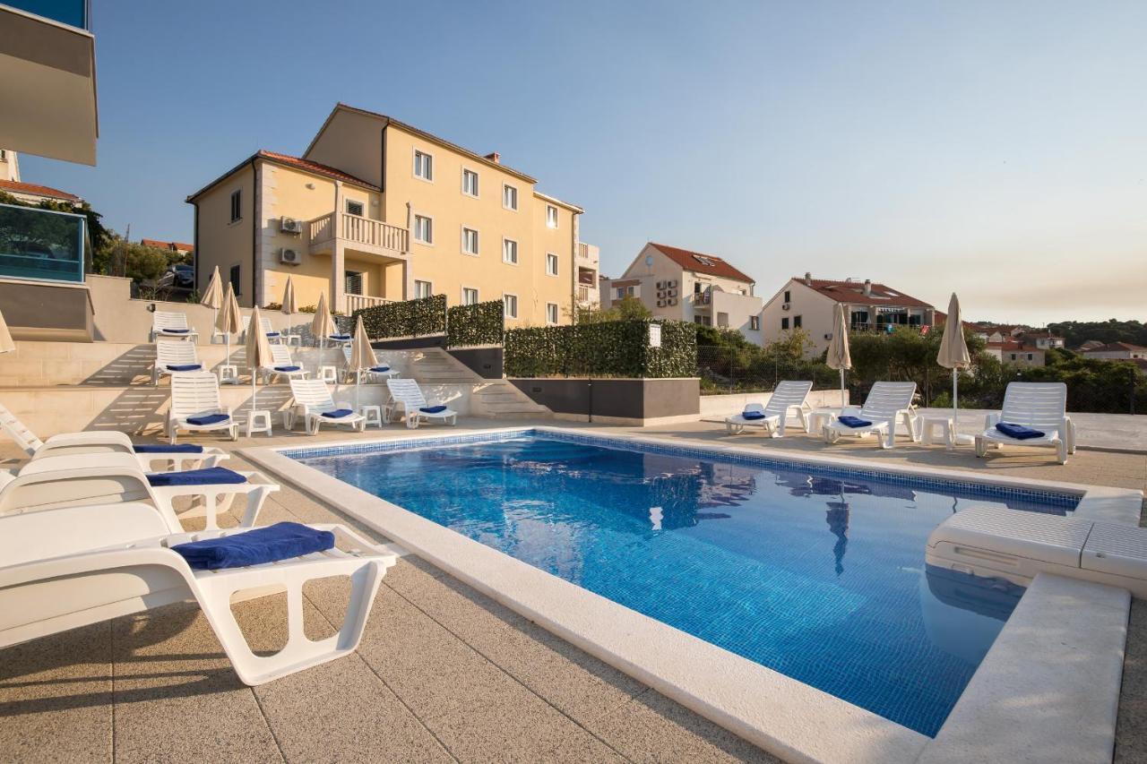 Apartments Blueview Postira Kültér fotó
